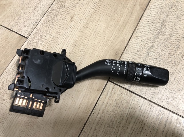 Перемикач підрульовий, правий GJ5G66128 MAZDA