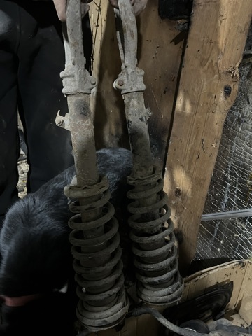 Стійка передня, ліва GJ6E34900F MAZDA