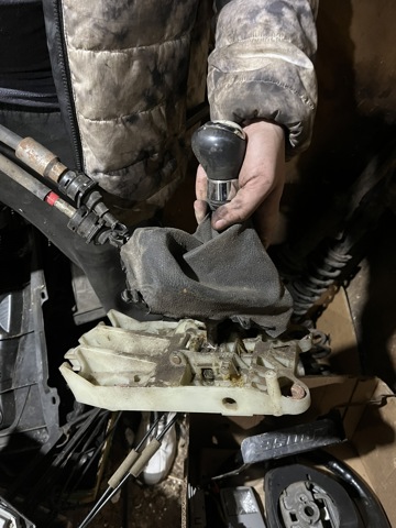 Куліса КПП GJ6F46100C MAZDA