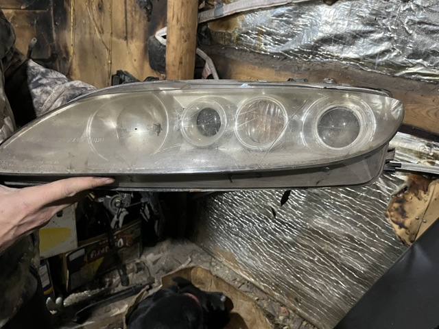 Блок фара ліва GJ6S51041B MAZDA