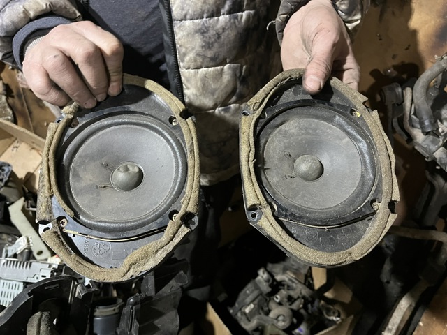 Динамік задньої двері GK3C66960 MAZDA