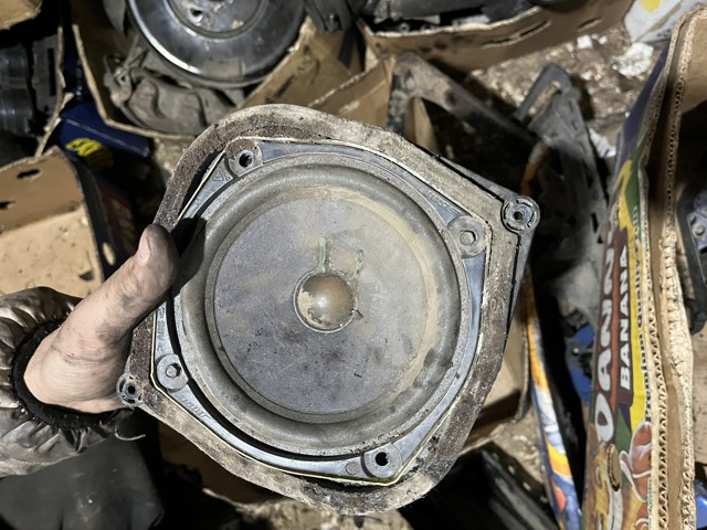 Динамік передній GM1B6696X MAZDA