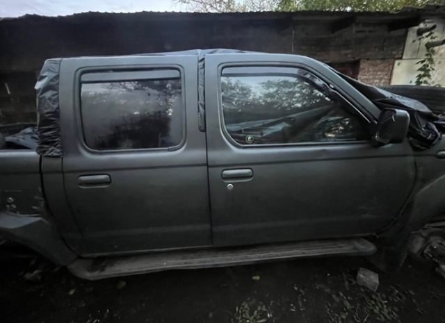 Пасажирські передні двері H0100VK9MM NISSAN