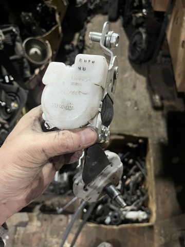 Пасок безпеки передній H6884EB30B NISSAN