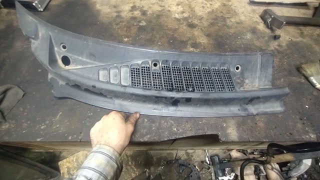 Водостік лобового скла, жабо JAG100240 LAND ROVER