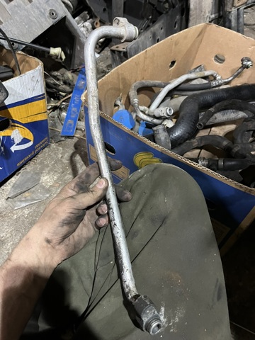 Трубопроводи JUE107490 LAND ROVER