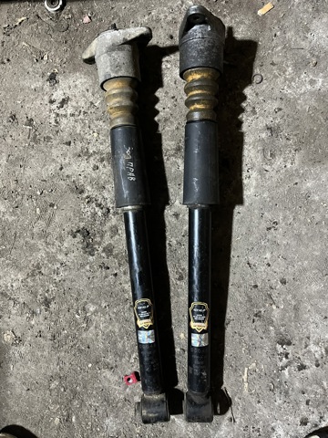 Амортизаційна стійка задня Volkswagen Passat B5