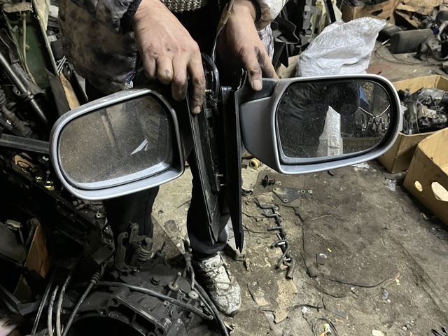 Дзеркало ліве LC6569180B67 MAZDA