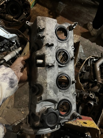 Кришка маслозаливной горловини LF0110250 MAZDA