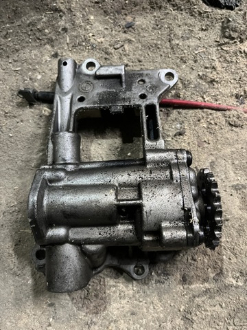 Шестерня приводу масляного насосу LIH100030L LAND ROVER