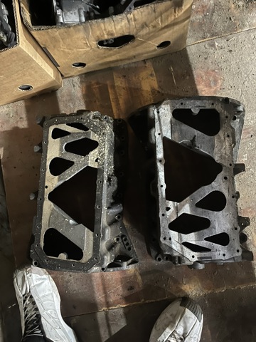 Піддон масляний картера двигуна, верхня частина LSB103250L LAND ROVER
