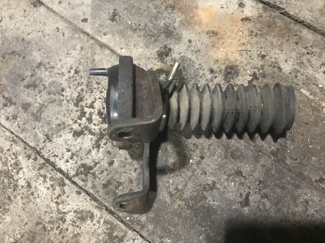 Муфта підключення переднього моста MB620790 MITSUBISHI