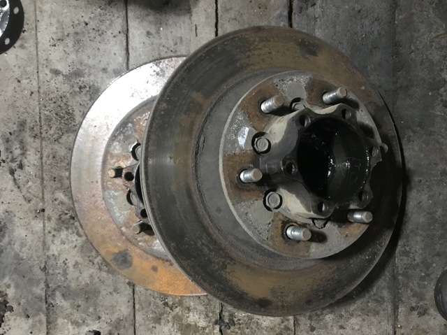 Гальмо дискове переднє MB699716 MITSUBISHI