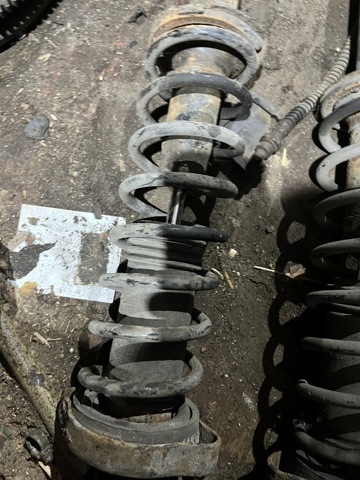 Пружина підвіски задня MB871085 MITSUBISHI