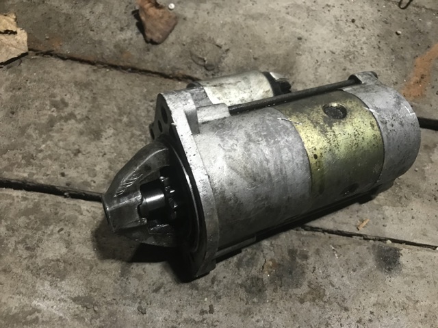 Стартер автомобільний MD315548 MITSUBISHI