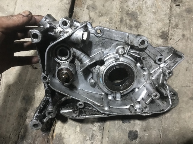 Маслонасос MD364254 MITSUBISHI