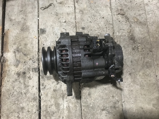 Генератор автомобільний MD366051 MITSUBISHI