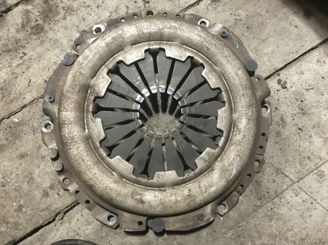 Пелюстковий кошик зчеплення MD802112 MITSUBISHI