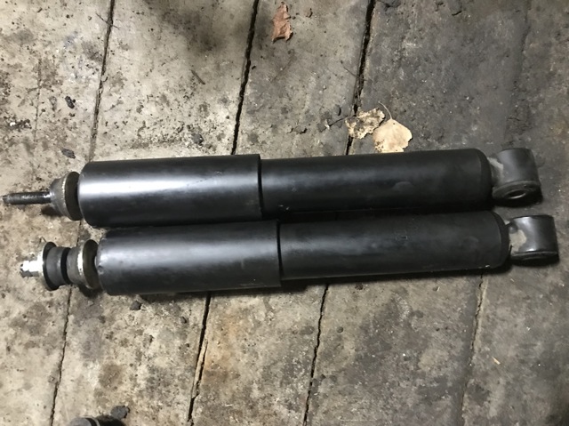 Стойка амортизатора передняя MR151227 MITSUBISHI