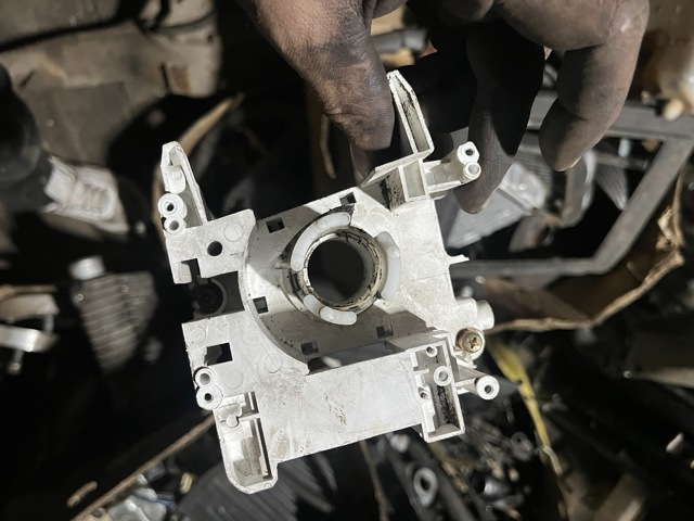 Перемикачі MR329652 MITSUBISHI