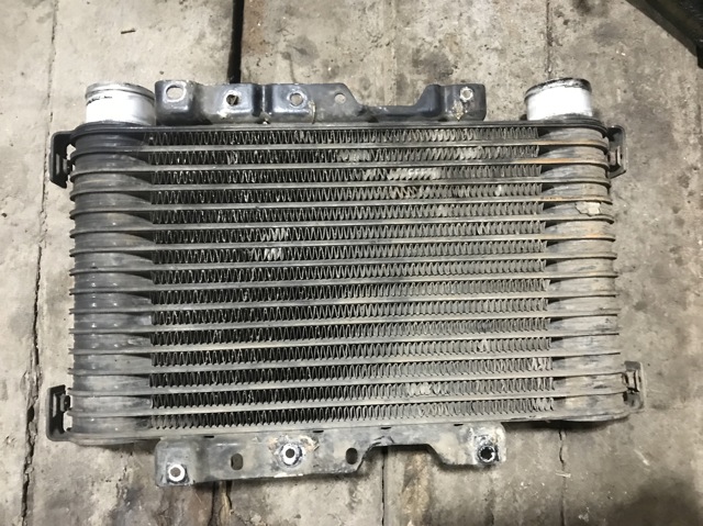 Охолоджувач наддувочного повітря MR552982 MITSUBISHI