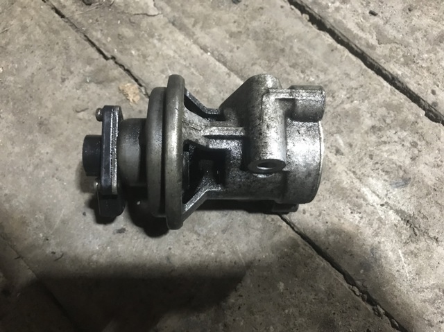Клапан EGRсістеми рециркуляції відпрацьованих газів MR577141 MITSUBISHI