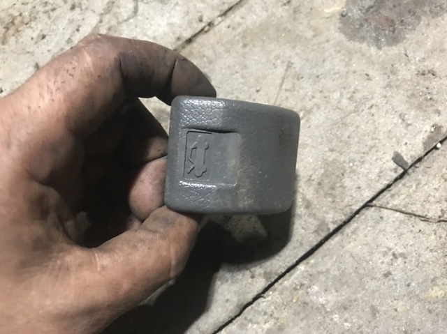 Ручка відкриття капота MR732127 MITSUBISHI