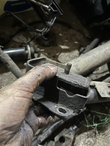 Підвіска двигуна (силового агрегату) MR961385 MITSUBISHI