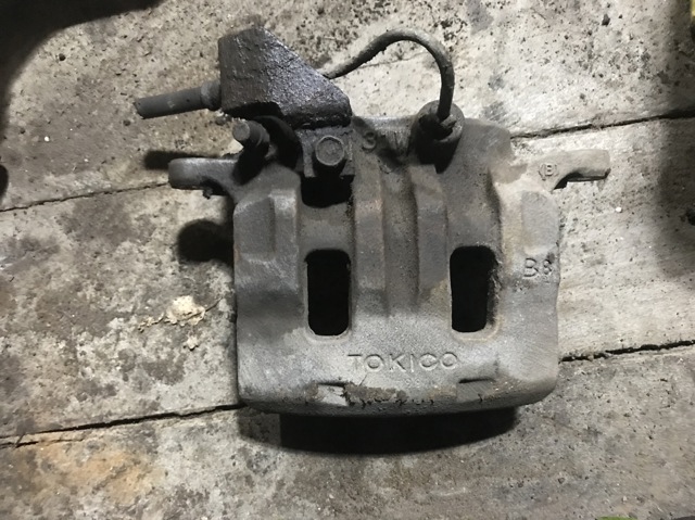 Супорт тормзной MR977362 MITSUBISHI