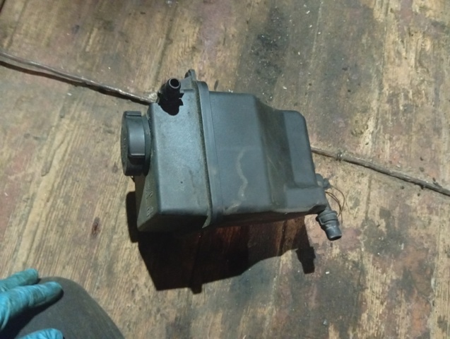 Розширювальний бачок охолодження PCF000030 LAND ROVER