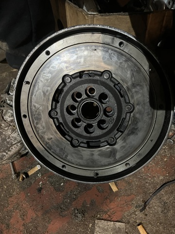 Маховик із зубчастим ободом в зборі RF2916610 MAZDA