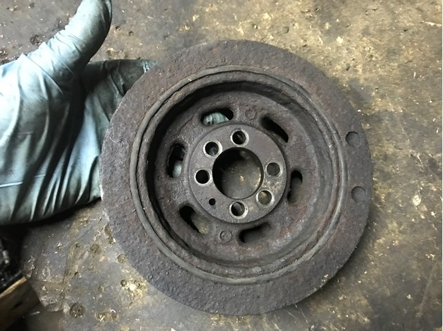 Шків колінвала (демпфер ) RF5C11401A MAZDA