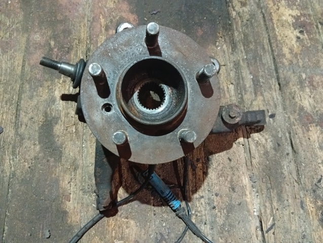 Цапфа поворотного кулака RUB000171 LAND ROVER