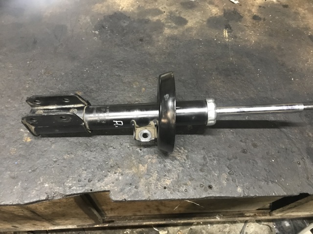 Амортизатор передньої підвіски, лівий SSA10176 KAVO PARTS