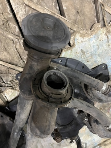 Кришка бензобаку WLD100630LDA LAND ROVER