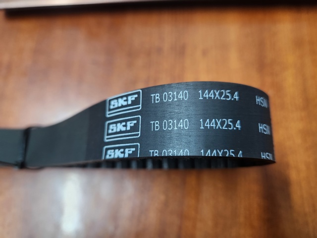 Ремінь газорозподільного механізму VKMT03140 SKF