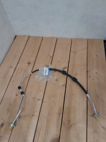 Шланг кондиціонера, від радіатора до випарника 4M0816741CL VAG