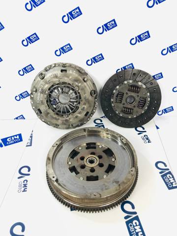Маховик зчеплення 03L105266BF VAG