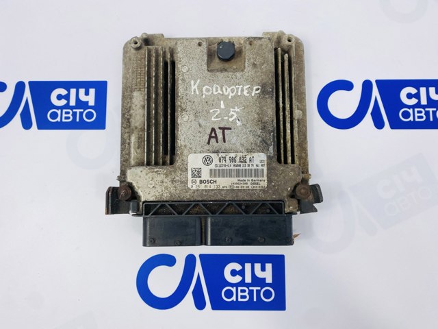 Комп'ютер двигуна 074906032AT VAG