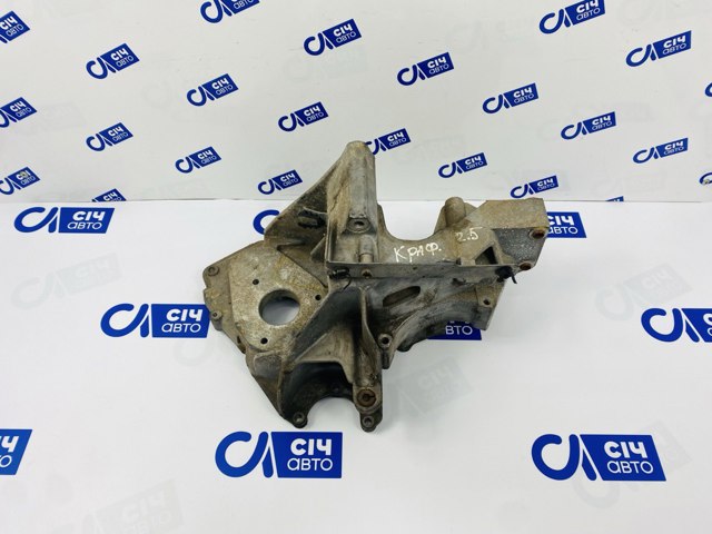 Кріплення генератора 076145167 VAG
