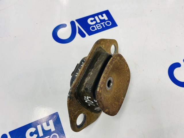 Опора двигуна задня 112204BB0A RENAULT