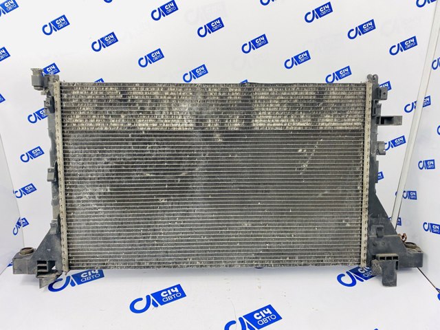 Радіатор охолодження двигуна 214108535R RENAULT