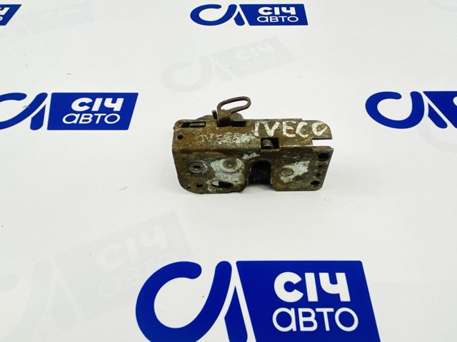 Замок дверей бічних (зсувної) внутрішній 500329770 IVECO