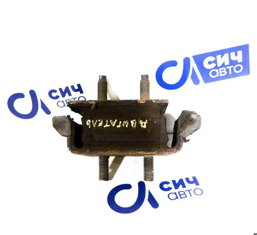 Подушка (опора) двигуна лів./прав. 504007840 IVECO