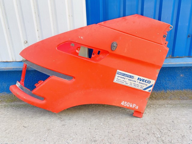 Ліве переднє крило 5801352974 IVECO