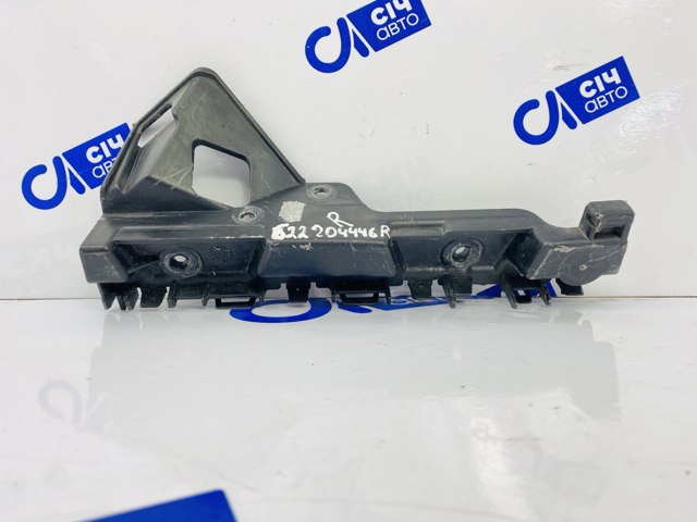 Кронштейн бампера переднього, правий 622204446R RENAULT