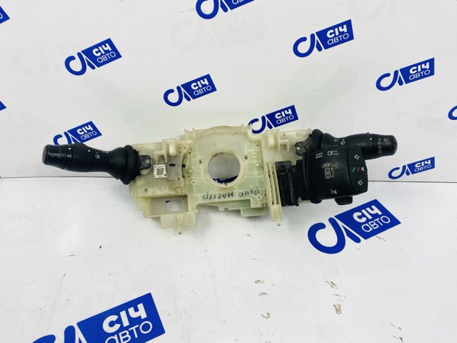 Перемикач підрульовий, в зборі 681720005R RENAULT