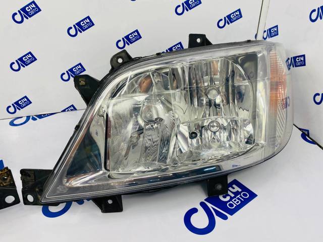 Фара ліва передня 9018202661 MERCEDES