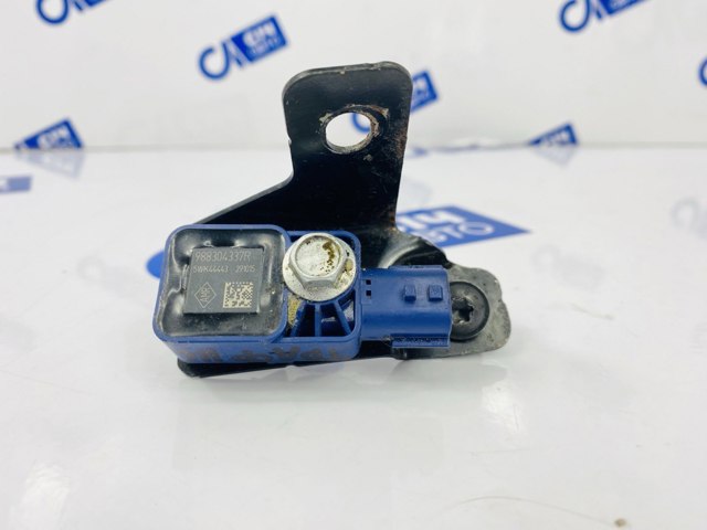 Датчик Айрбег передній 988304337R RENAULT