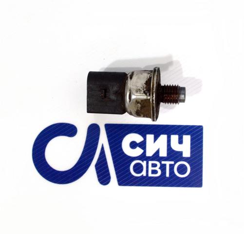 Датчик тиску палива A0009052701 MERCEDES